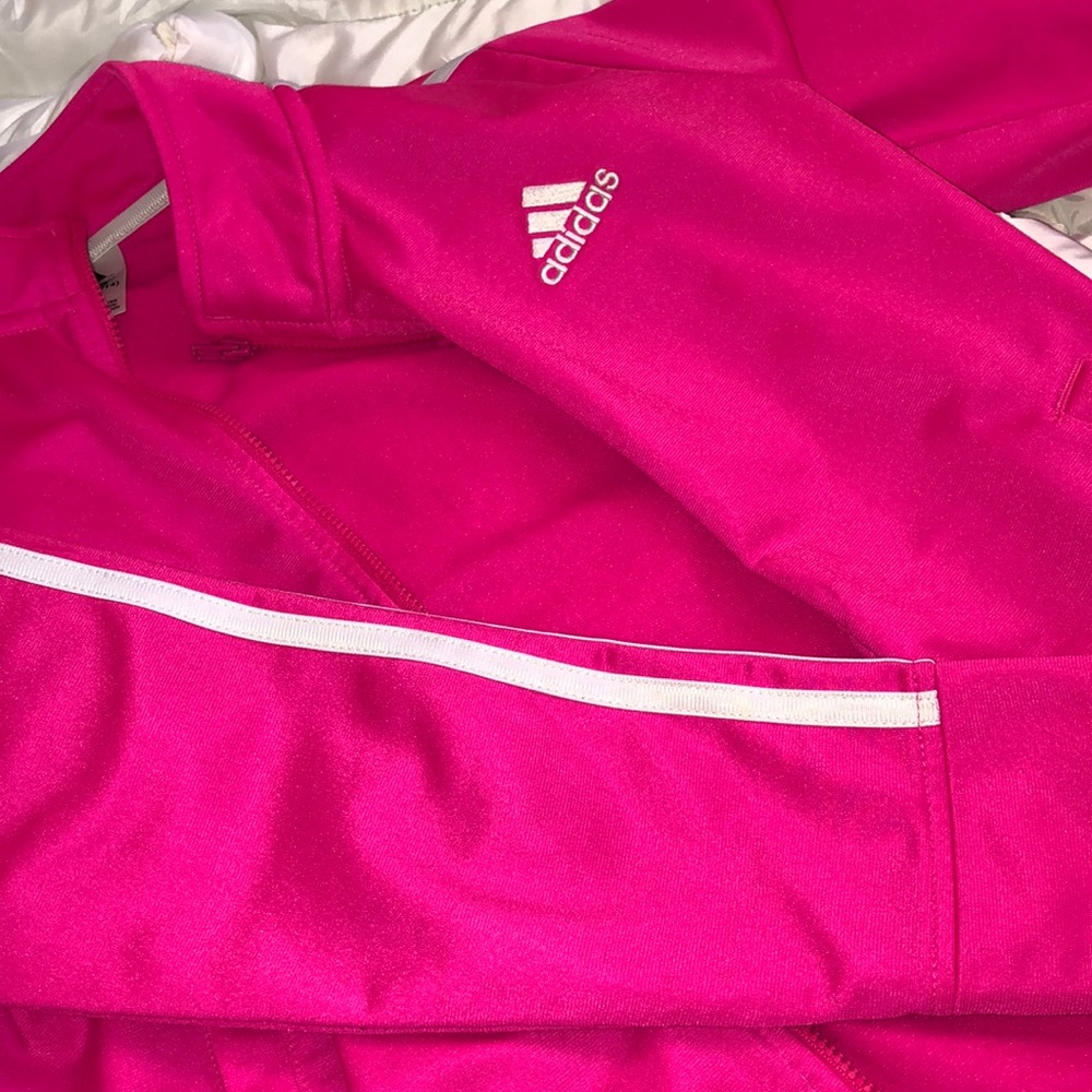 Cute Adidas sweat shirt 💕